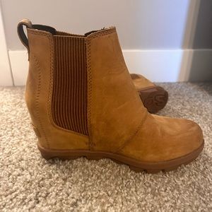 Sorel Chelsea Wedge Camel Brown Sz 7